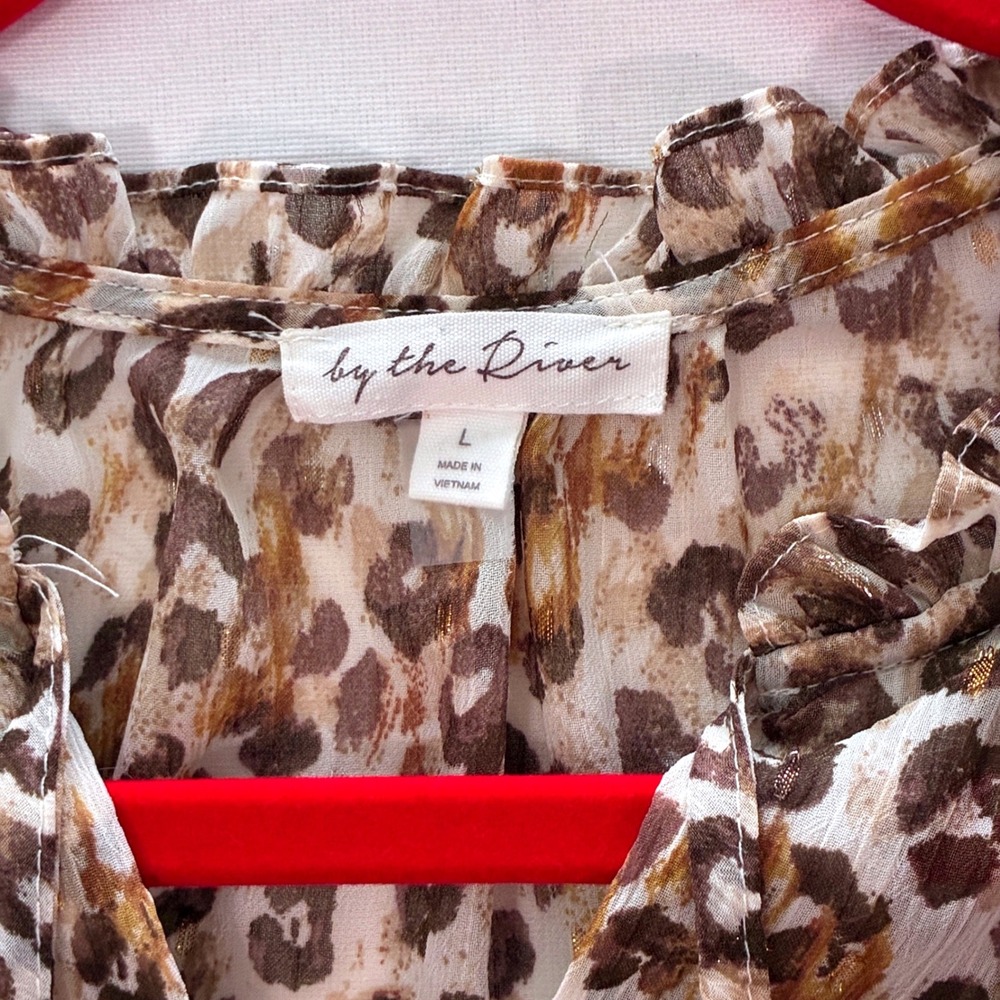 By The River Top Womens Large Brown Leopard Metallic Sheer Smocked Cuff Flowy - Picture 3 of 10